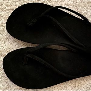 Gigi Beach House Flip Flops Size:8.5US